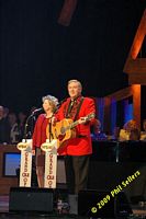 tn_2009_Opry_28.jpg 7.5 KB